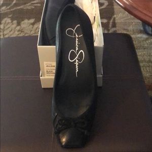 Flat Jessica Simpson shoes.